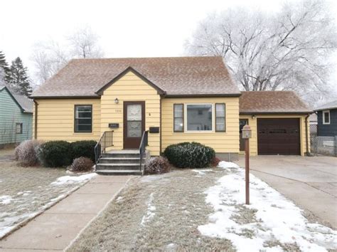 This home was built in 2019 and last sold on 2023-08-04 for 787,900. . Zillow aberdeen sd